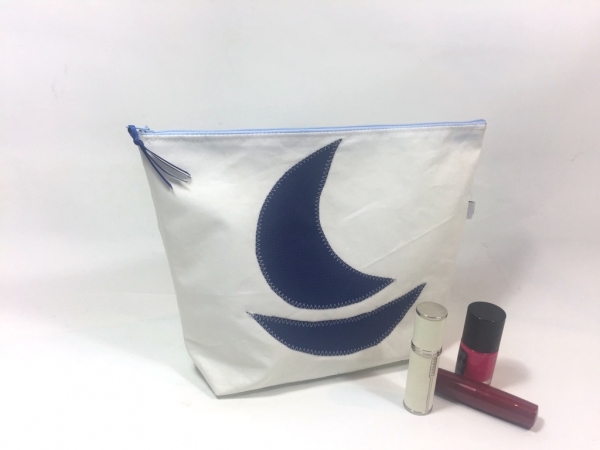 Segeltuchtasche mit dunkelblauen Boot